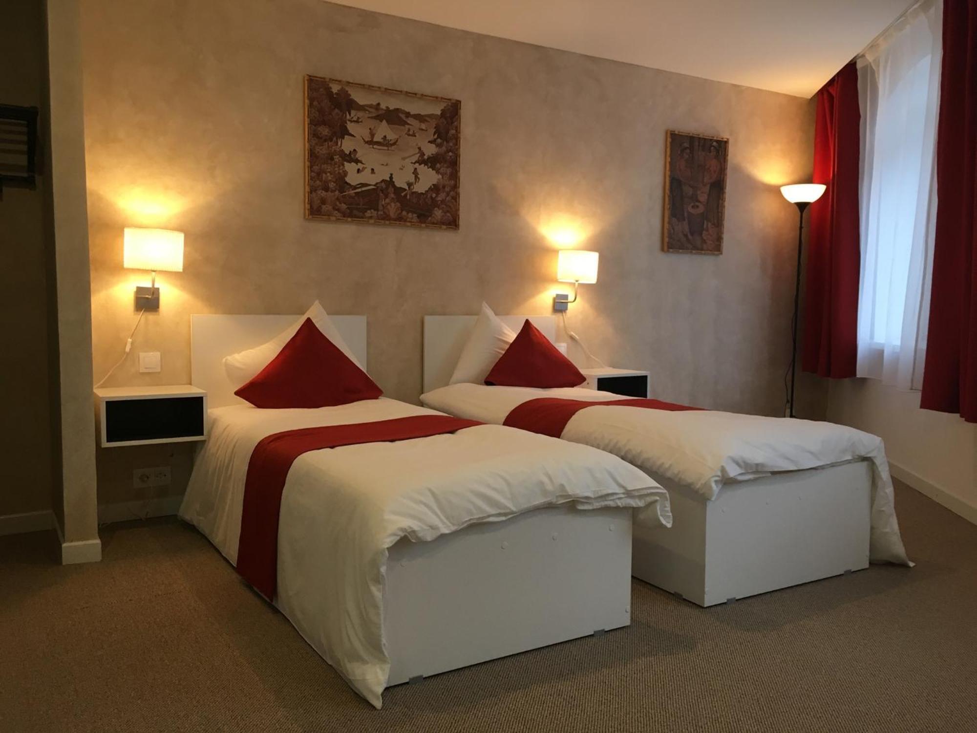 Csiki Hotel 密古雷休治 外观 照片