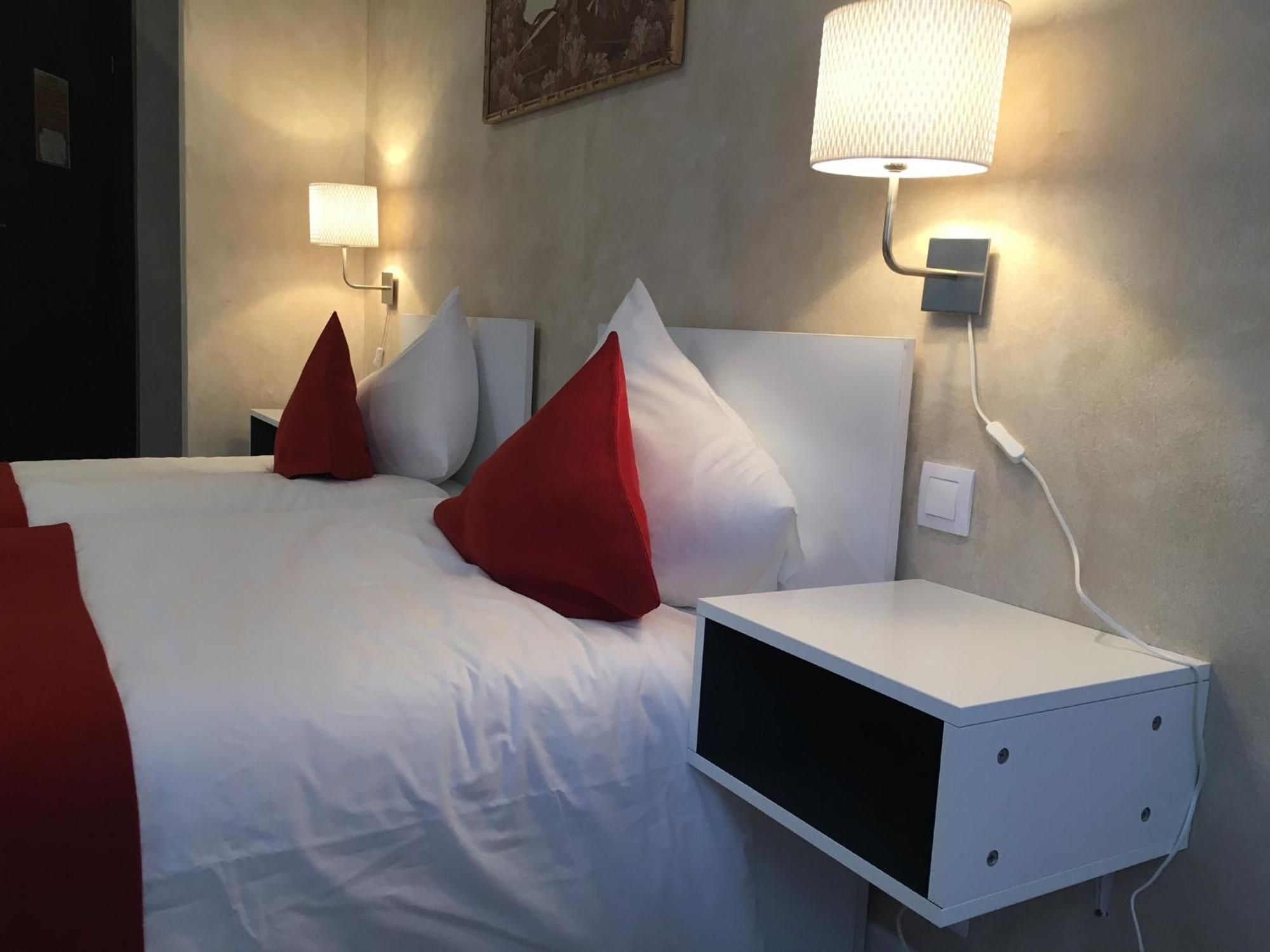 Csiki Hotel 密古雷休治 外观 照片