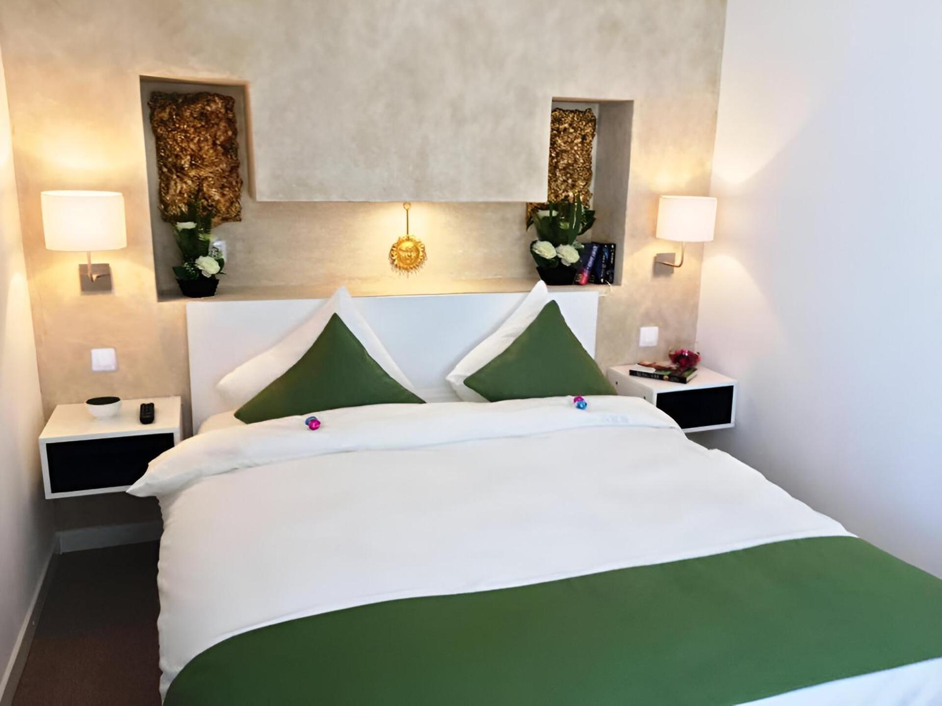 Csiki Hotel 密古雷休治 外观 照片